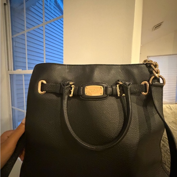 Black Leather MK Hamilton Bag - Picture 4 of 10